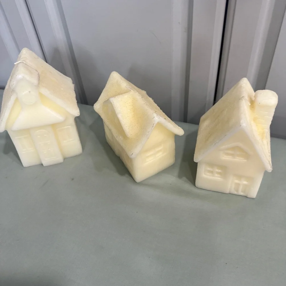 Cottage House Candles set of 3 Never used - Picture 8 of 10